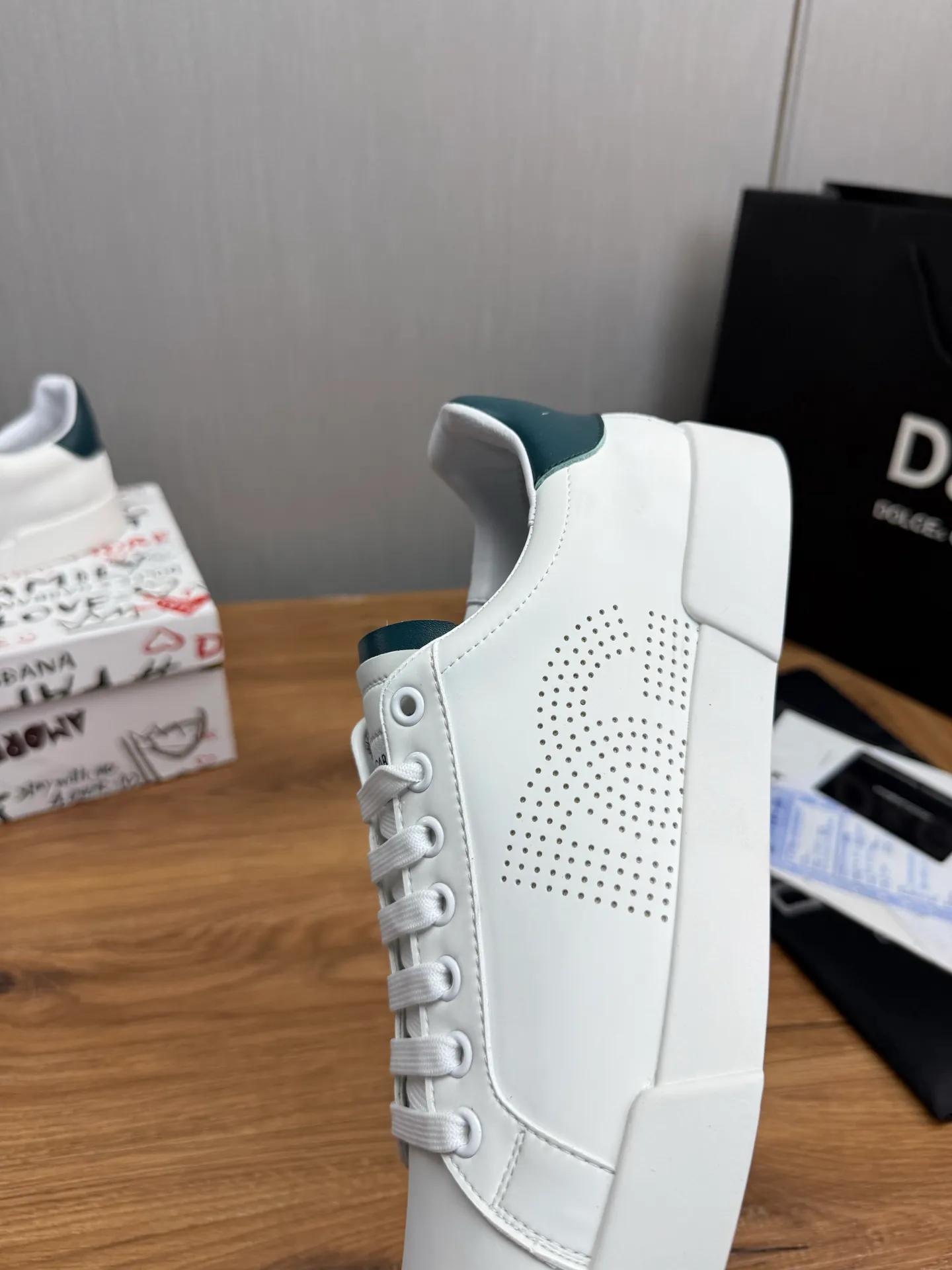 Men's men's shoes💰460💰Dolce & gabbana (DG) official website synchronized new models💥1 fashion hot models: 1 exclusive mold opening ✅ imported cowhide for the upper, unique brand style logo upper 💥sheepskin foot pads 🐑original private mold outsole ✔️36-44 (38.45 custom-made, non-refundable)